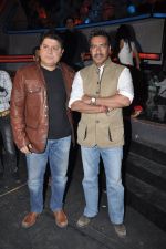 Ajay Devgan, Sajid Khan on the sets of Nach Baliye 5 in Filmistan, Mumbai on 5th Feb 2013 (63).JPG